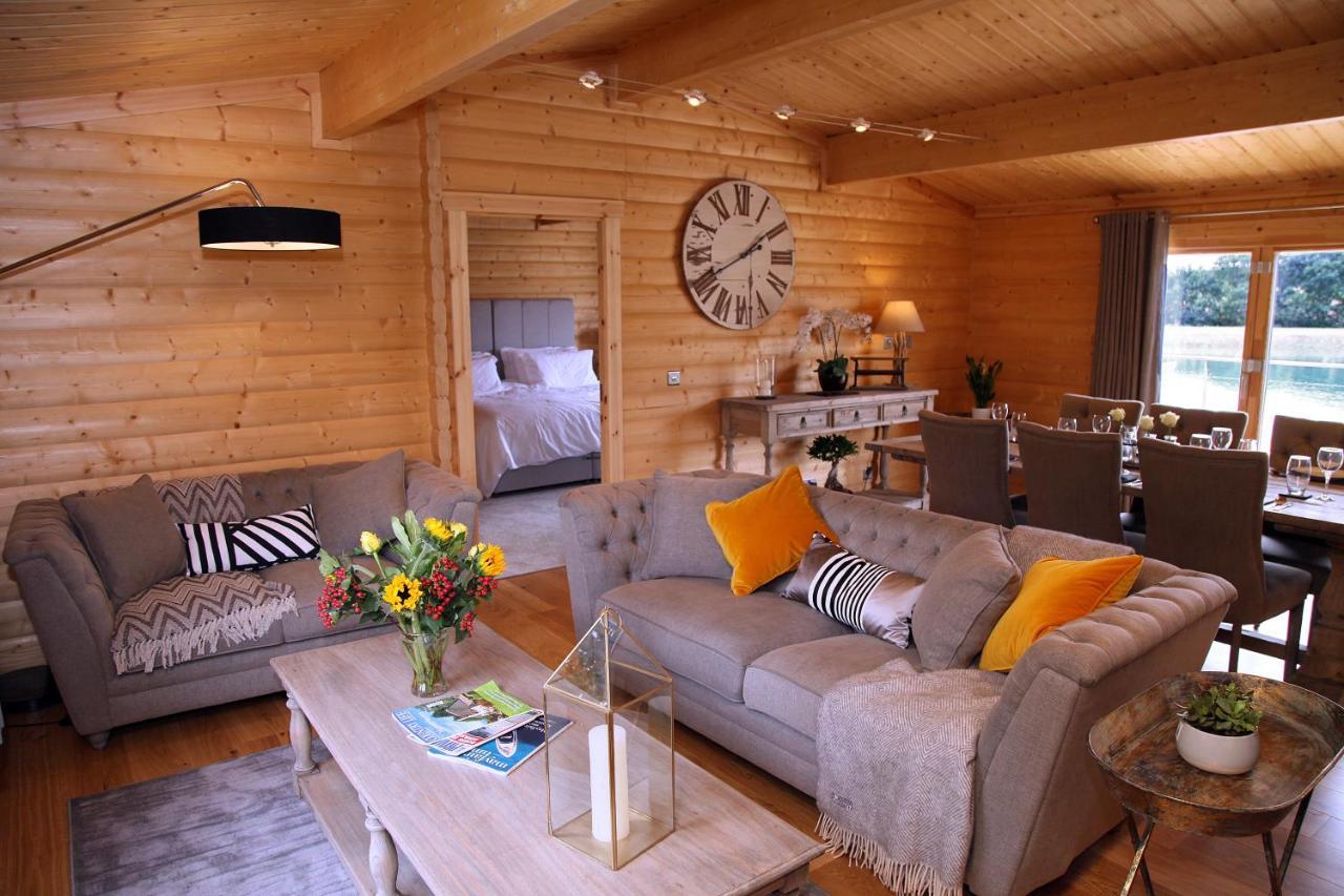 Cambridgeshire Lakes - Luxury Lodges In A Stunning Lake Location Gamlingay Εξωτερικό φωτογραφία