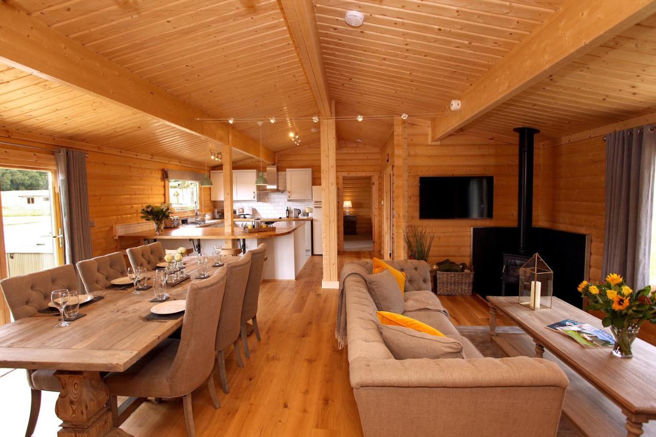 Cambridgeshire Lakes - Luxury Lodges In A Stunning Lake Location Gamlingay Εξωτερικό φωτογραφία