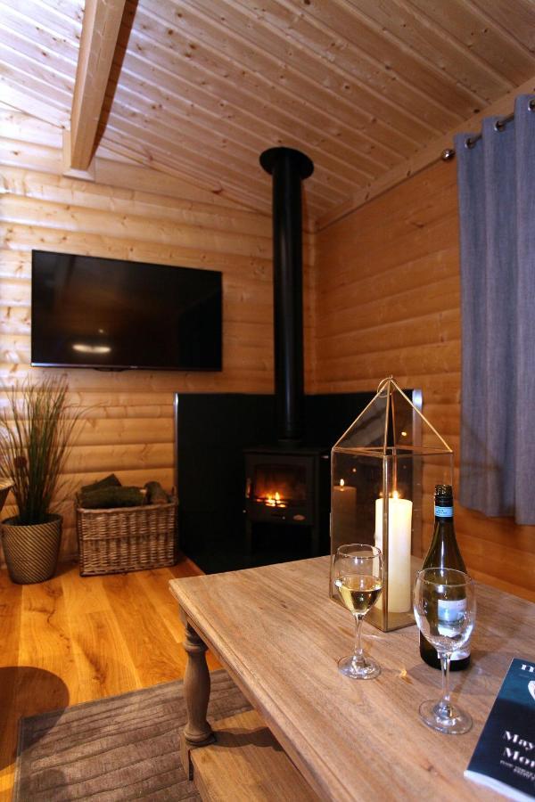 Cambridgeshire Lakes - Luxury Lodges In A Stunning Lake Location Gamlingay Εξωτερικό φωτογραφία